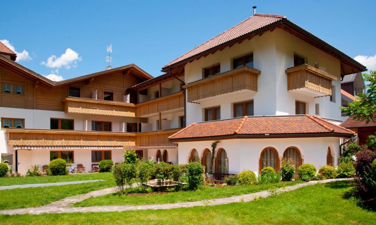 Hotel Tannenhof Brunico Exterior photo